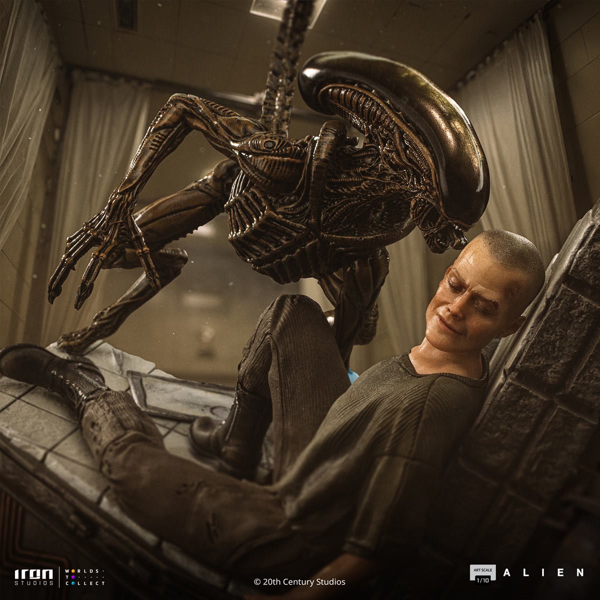 PRE-ORDER Alien 3 Ellen Ripley and Dog Alien 1:10 Art Scale Statue RN34101 US-IMPORT
