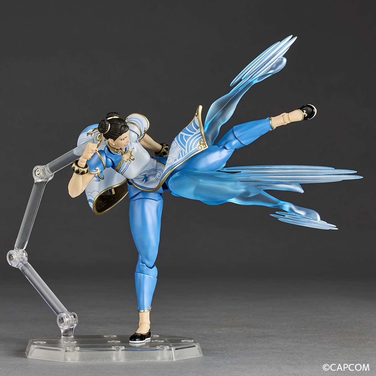 PRE-ORDER Street Fighter 6 Chun-Li Revoltech Amazing Yamaguchi Action Figure DC220806 US-Import