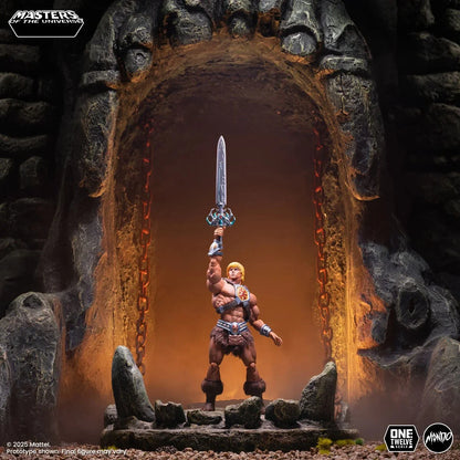 PRE-ORDER Masters of the Universe 200X He-Man 1:12 Scale Action Figure MDCOL071A - US-IMPORT