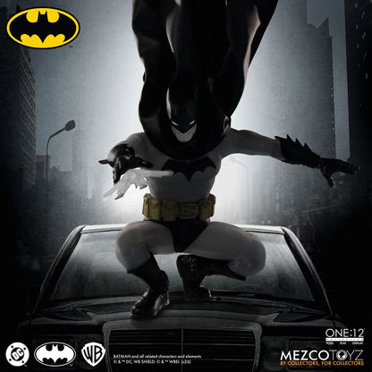 PRE-ORDER Batman: Year One One:12 Collective Action Figure MZ76333 US-IMPORT