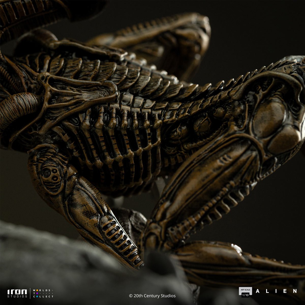 PRE-ORDER Alien 3 Ellen Ripley and Dog Alien 1:10 Art Scale Statue RN34101 US-IMPORT