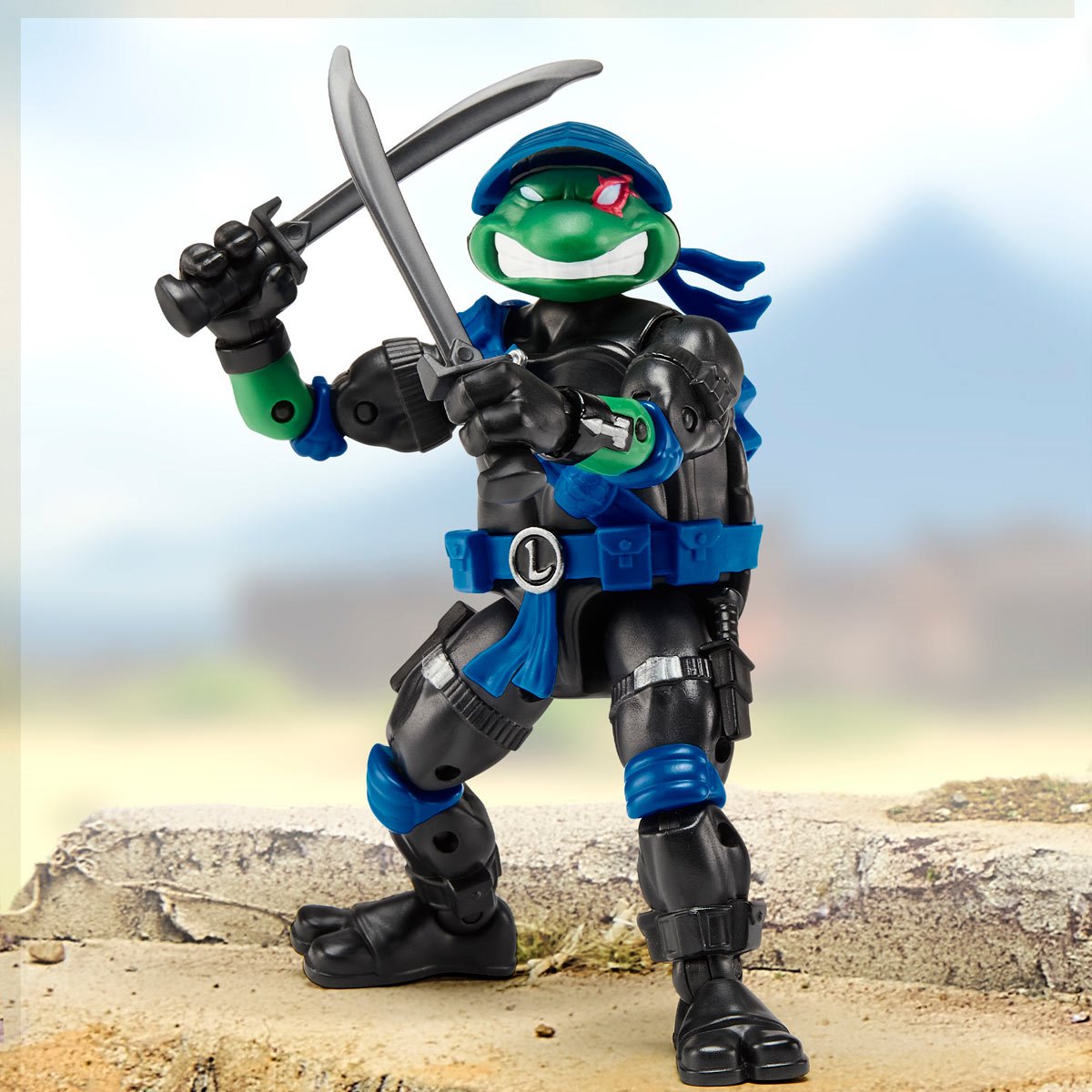 Pre-Order Teenage Mutant Ninja Turtles x G.I. Joe Leonardo x Snake Eyes Action Figure US-IMPORT PL81986