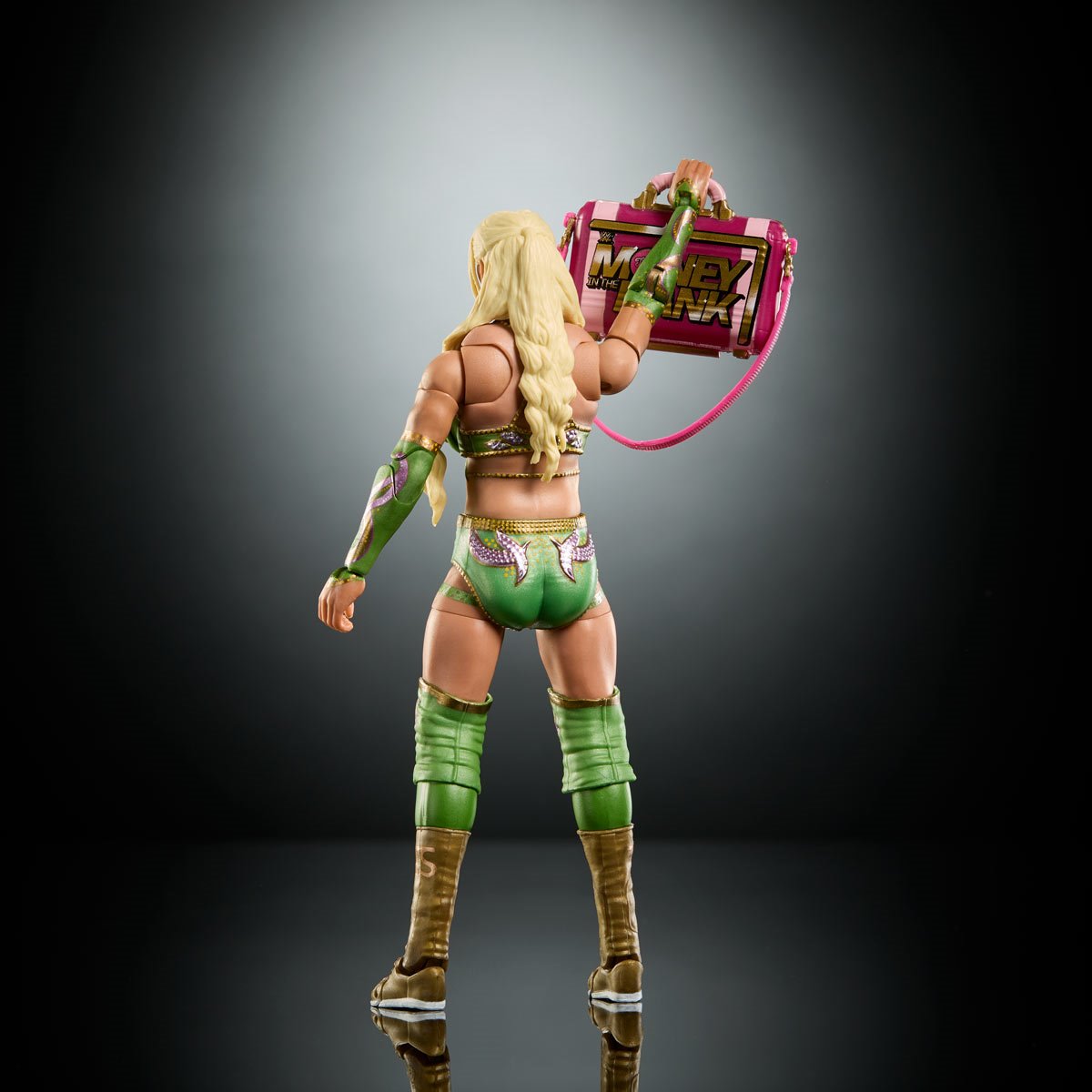 WWE Tiffany Stratton Ultimate Edition Wave 28 US-BOX MTJHV88