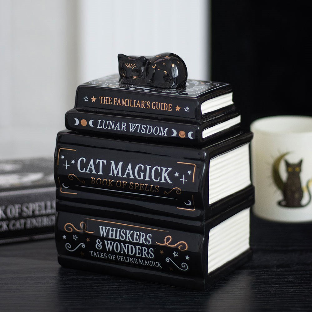 Black Cat Book Stack – Ölbrenner mit Katze