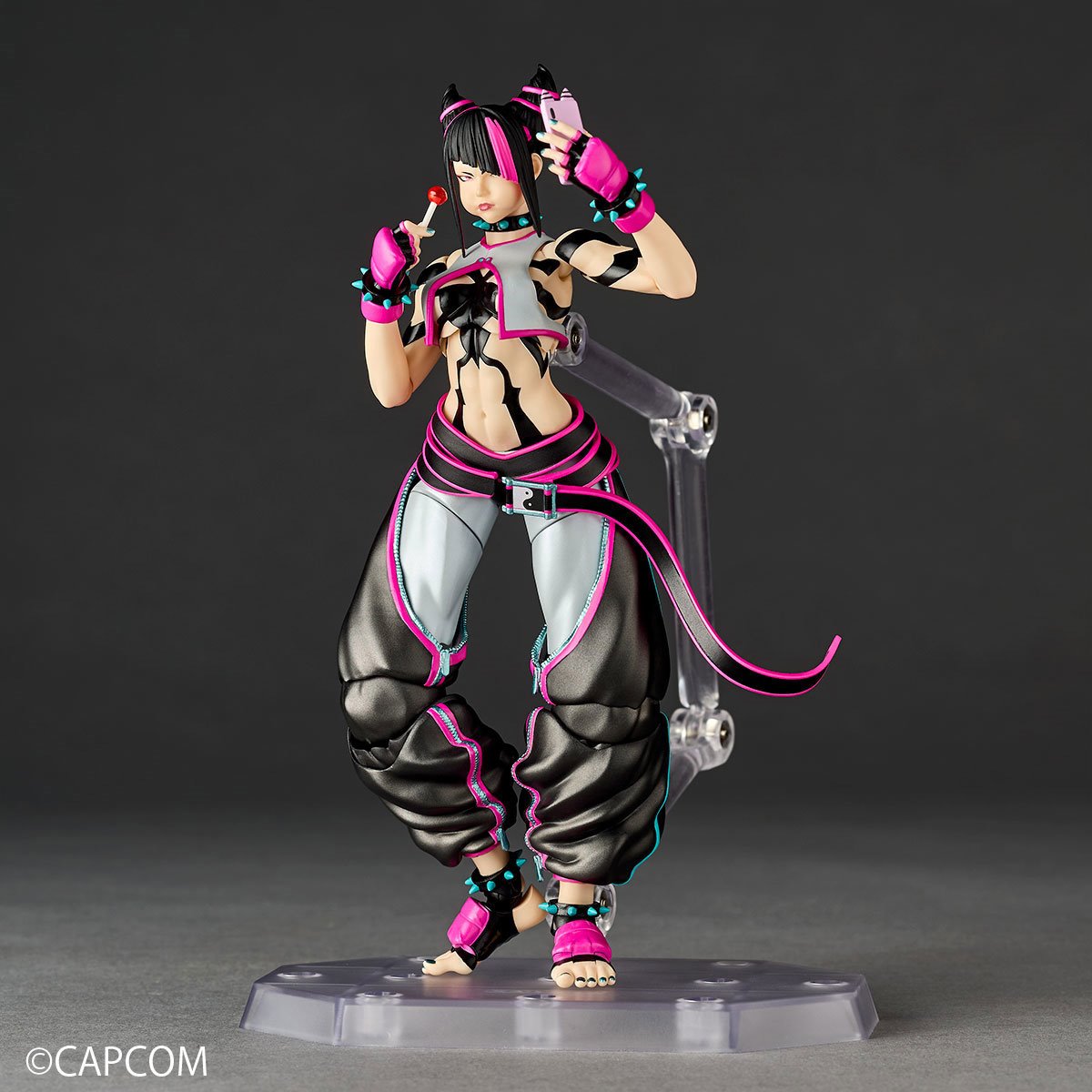 PRE-ORDER Street Fighter 6 Juri Revoltech Amazing Yamaguchi Action Figure DC722067 US-Import