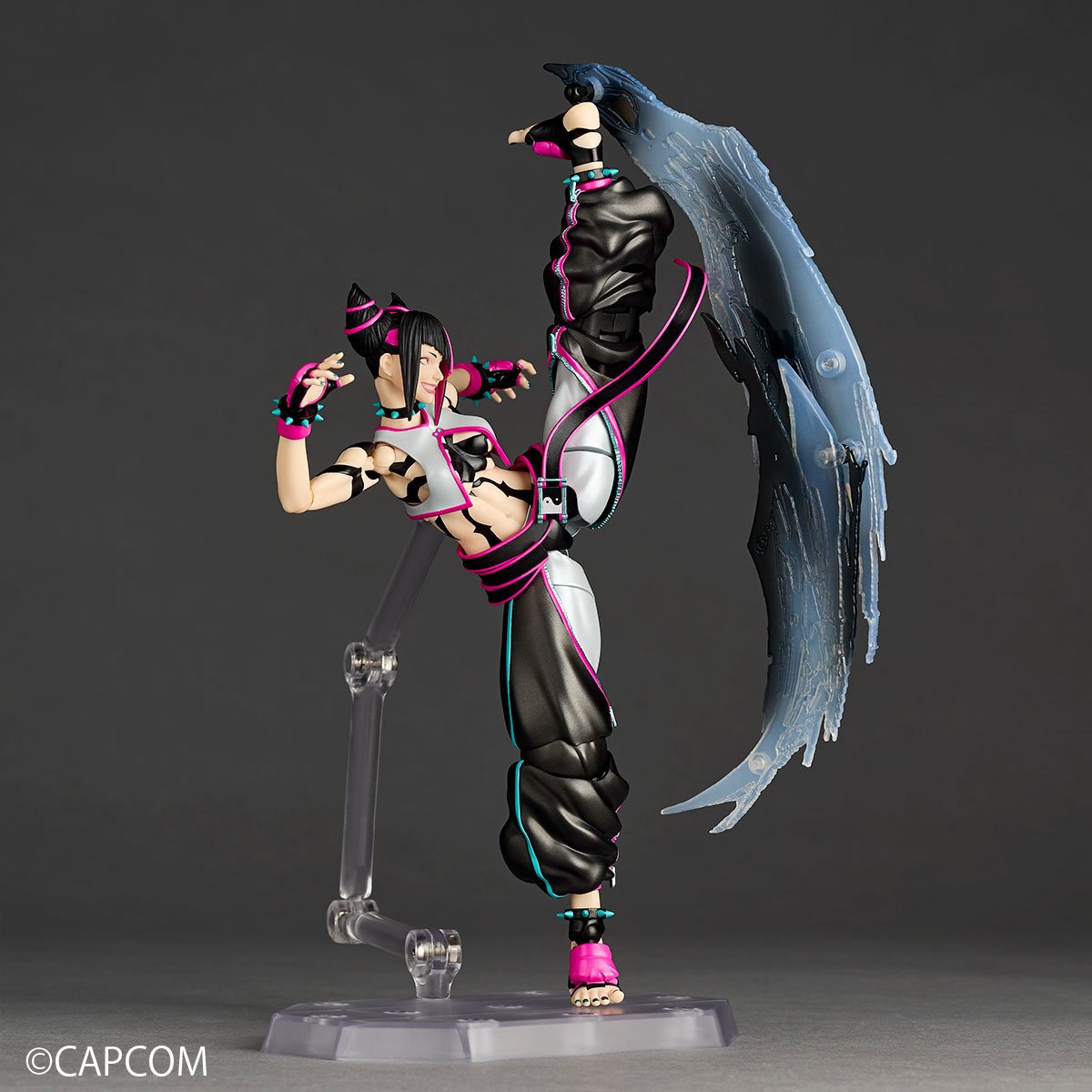 PRE-ORDER Street Fighter 6 Juri Revoltech Amazing Yamaguchi Action Figure DC722067 US-Import