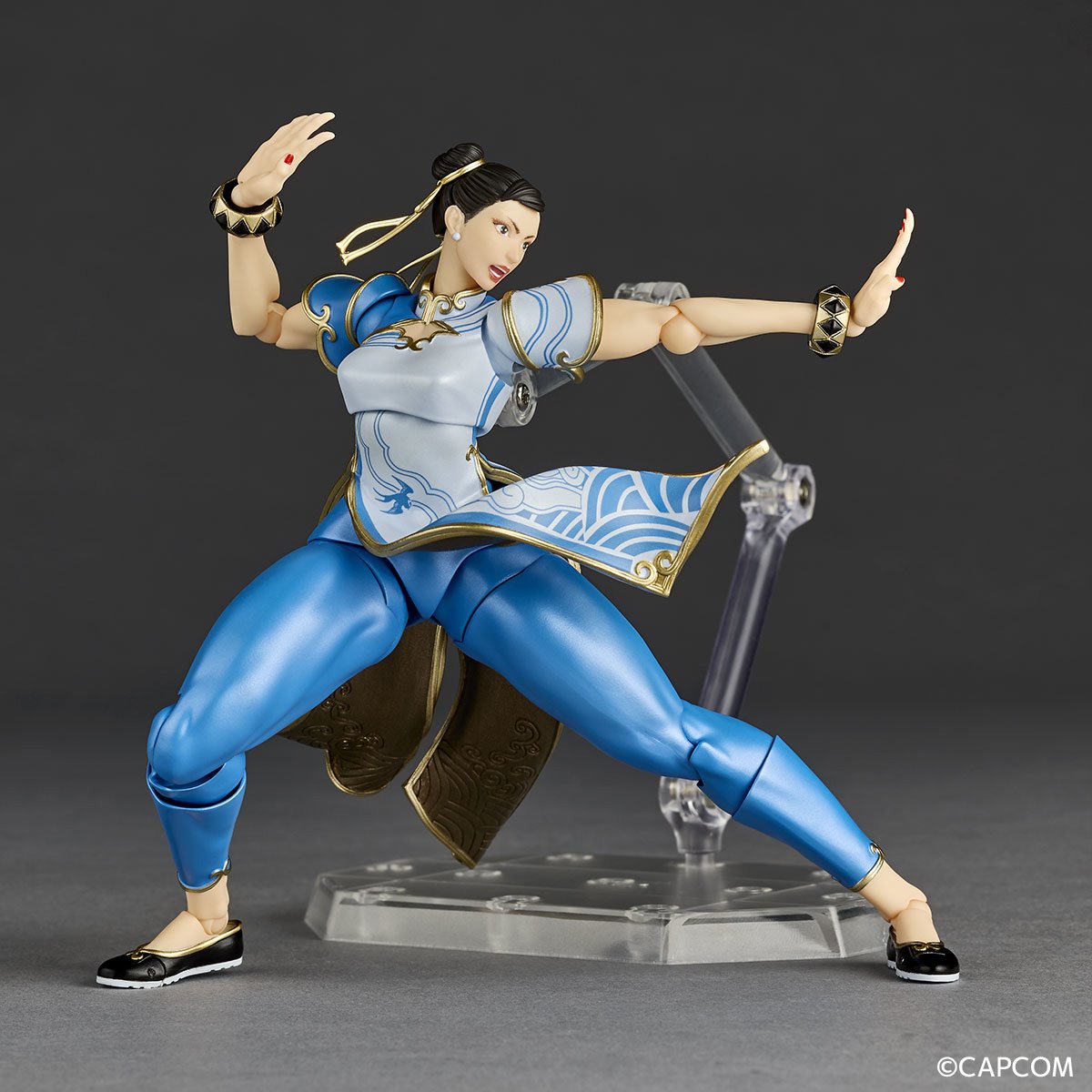PRE-ORDER Street Fighter 6 Chun-Li Revoltech Amazing Yamaguchi Action Figure DC220806 US-Import