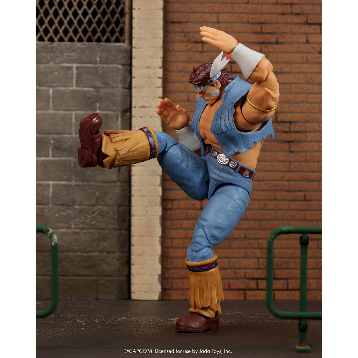 Pre-Order Ultra Street Fighter II T. Hawk Deluxe 6-Inch Scale Action Figure US-IMPORT JD35739