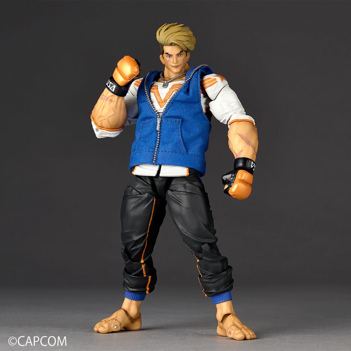 PRE-ORDER Street Fighter 6 Luke Revoltech Amazing Yamaguchi Action Figure DC220806 US-Import