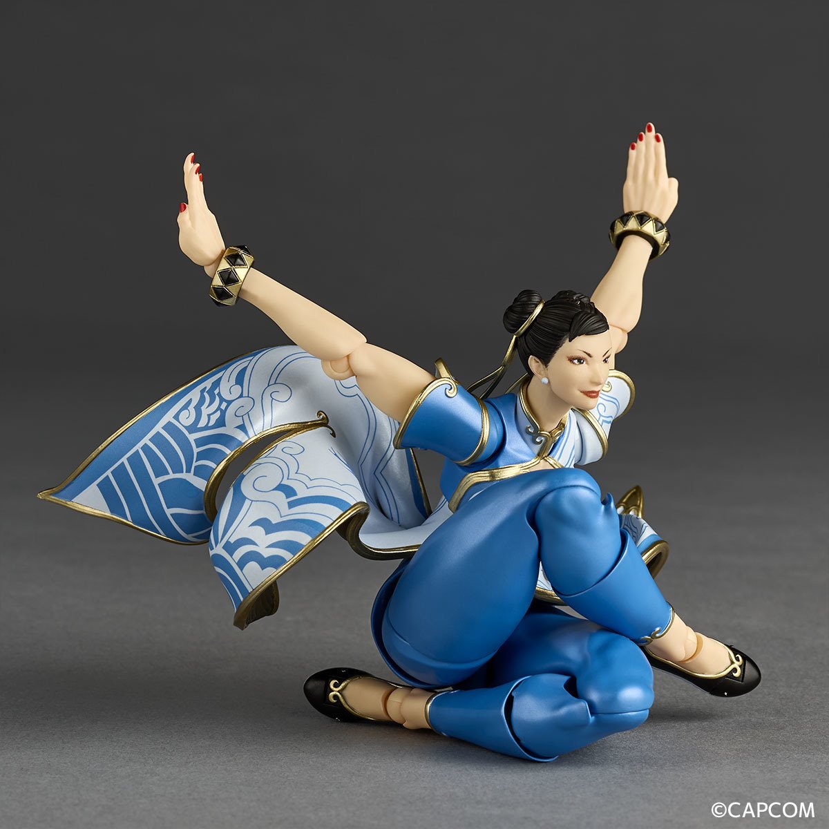 PRE-ORDER Street Fighter 6 Chun-Li Revoltech Amazing Yamaguchi Action Figure DC220806 US-Import